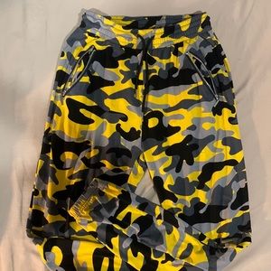 Yellow camo pants for women/teens